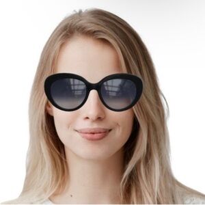 BURBERRY plaid arms soft cat-eye sunglasses NWT